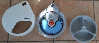 Futterstation für Katzen elektrisch von Cat Mate (gebraucht)
