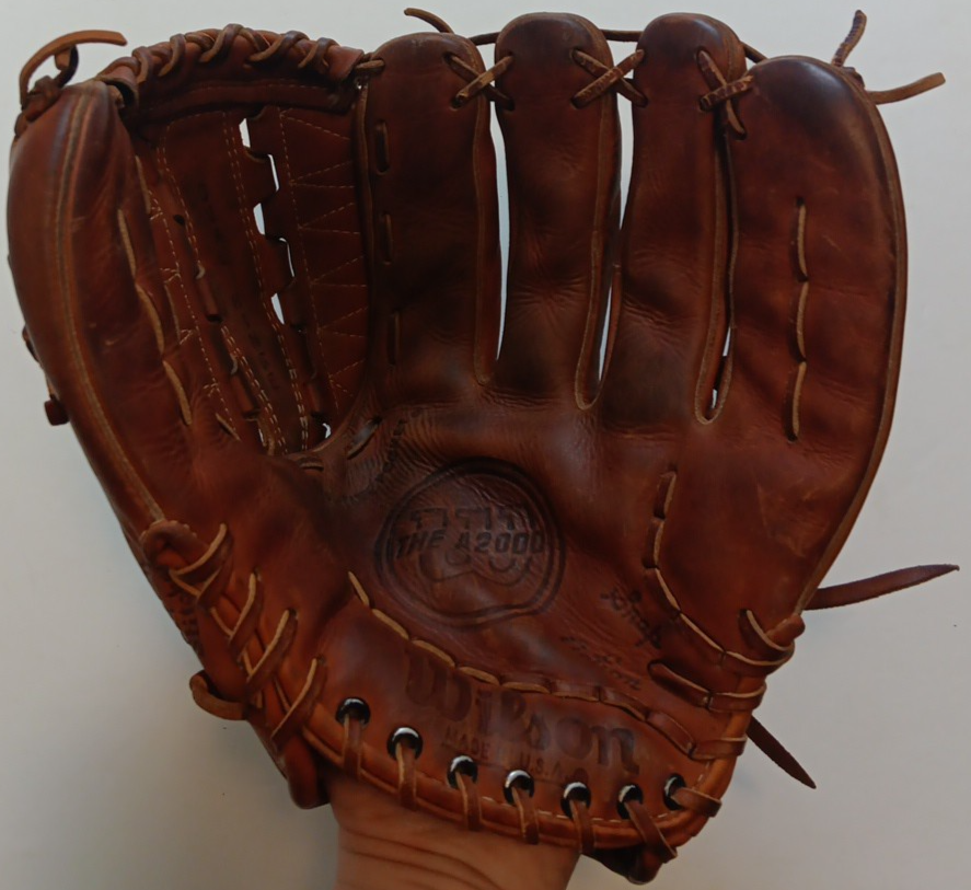 Vintage Wilson A2000 XLC RIght Hand Throw Infield Baseball Glove