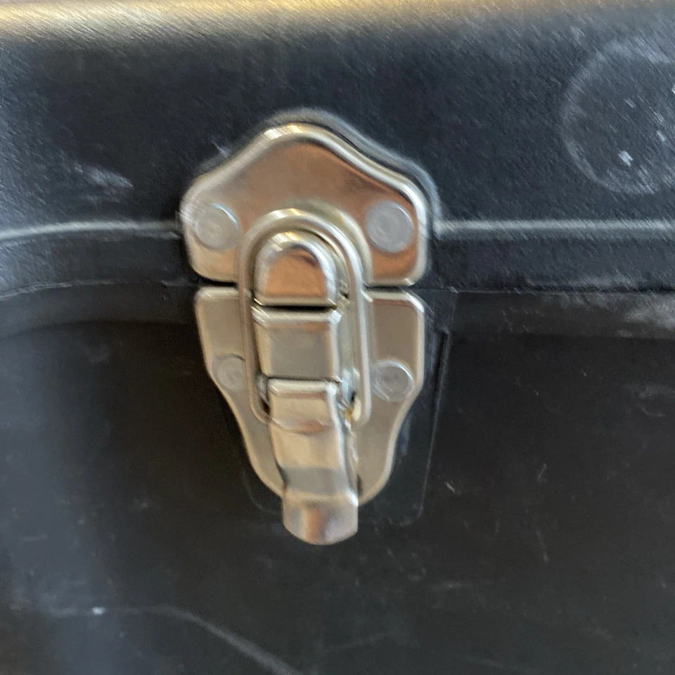 Contico Deluxe Trunk Locker Black Tool Box Storage Container 32x17x12.25 Inches - Image 3 of 4