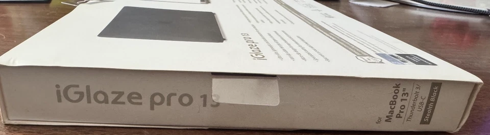 NUEVO Moshi iGlaze Apple MacBook Pro Laptop Protector Ultra Delgado Estuche Protector Foto 3 de 4