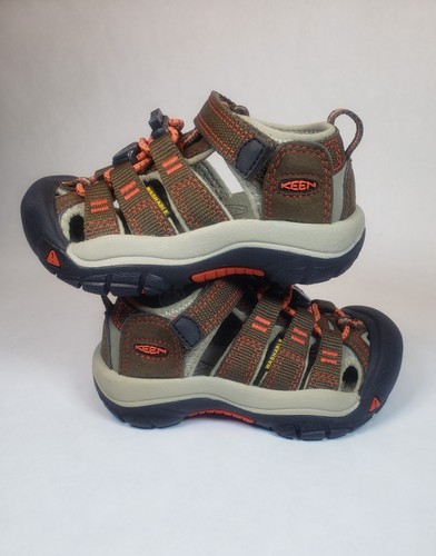 NEARLY NEW Retail $45+ Keen Newport H2 Toddler Size 8 Sandals Very Little Wear - Picture 4 of 14