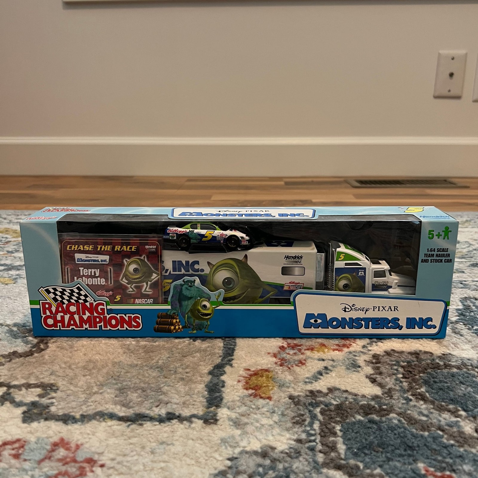 Picture 1 of 5