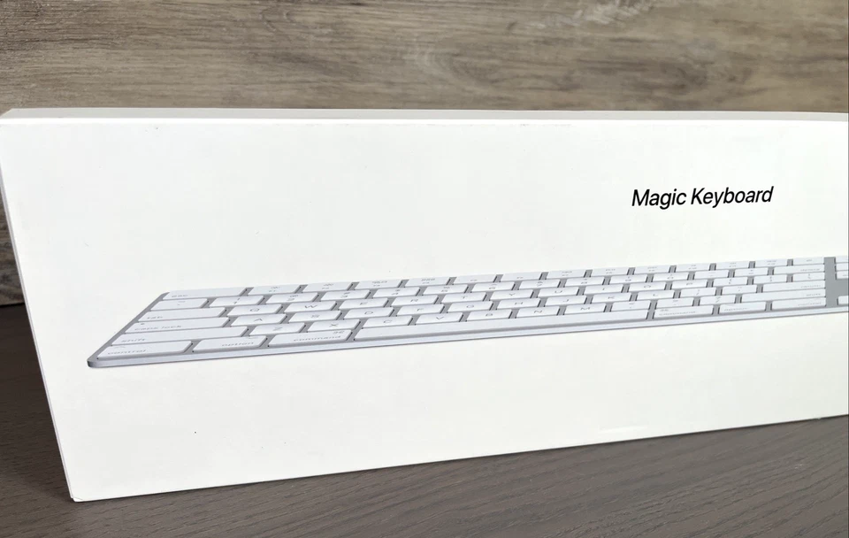 Apple Magic Keyboard White A1843 w/ Numeric Keypad - Wireless Bluetooth - New - Image 2 of 4