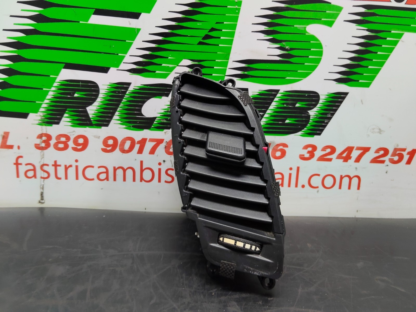 BOCCHETTA ARIA A/C CENTRALE LATO SINISTRA HYUNDAI I30 II GD 97410-A6000 2012