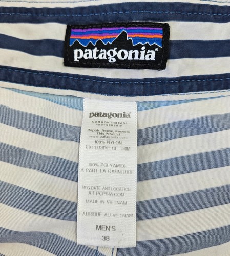 Patagonia Men's Multicolor 10" Unlined Boardshorts/Swim Trunks Size 38 - Picture 4 of 4