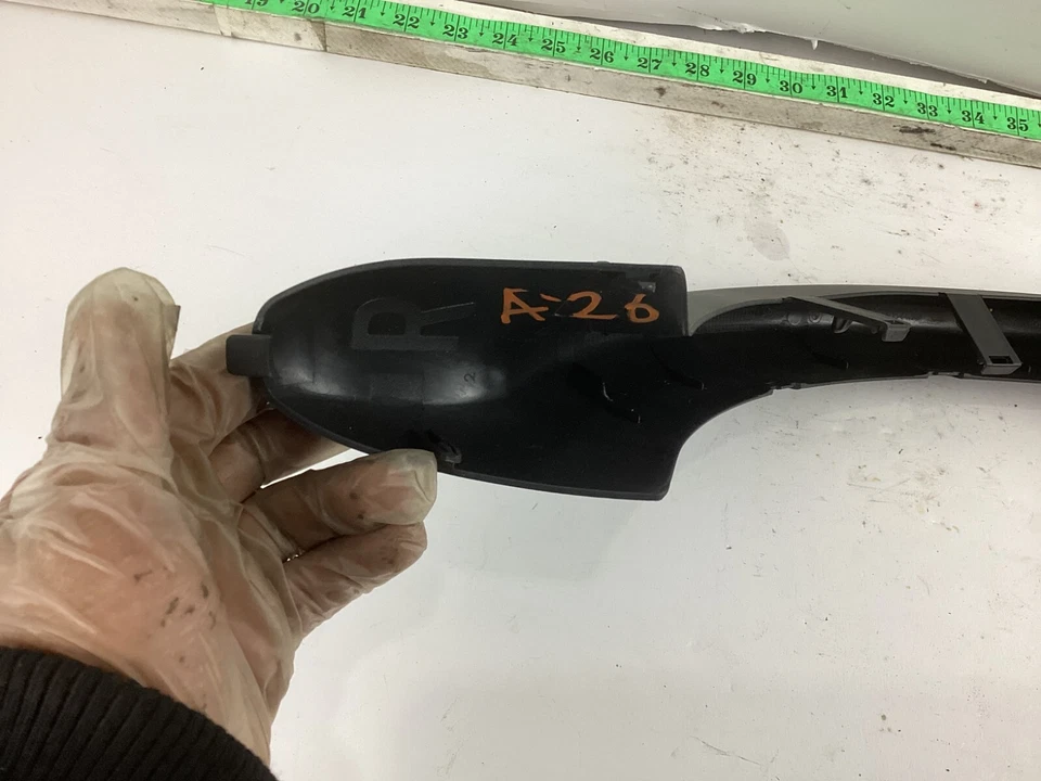 2012 -2015 BMW 320I xDrive Rear Right Side Lid Hinge Cover Trim Cap 7255696 OEM. - Image 2 of 4