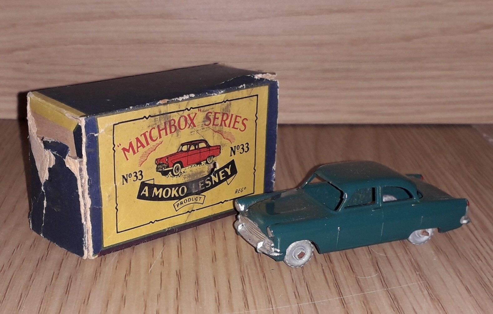 Matchbox 33a, Ford Zodiac - Free Price Guide & Review