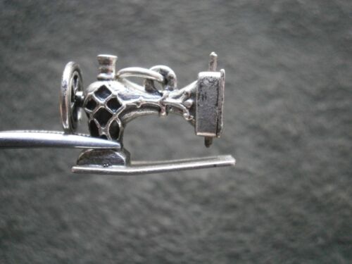 Sewing Machine Vintage Sterling Silver Bracelet Charm Pendant 6.0g Moves
