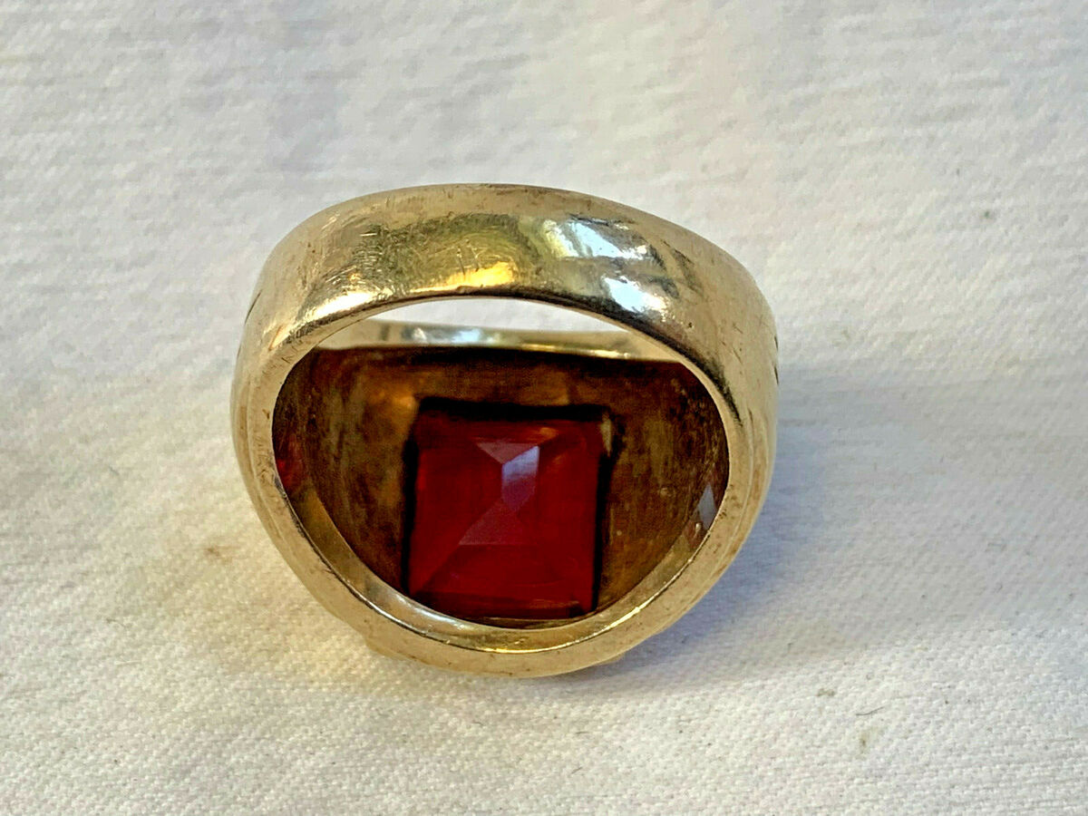 10k Yellow Gold Ring Red Stone Sz 9.5 Fine Jewelry 16.26g 10k Yellow Gold Ring Red Stone Sz 9.5 Fine Jewelry 16.26g