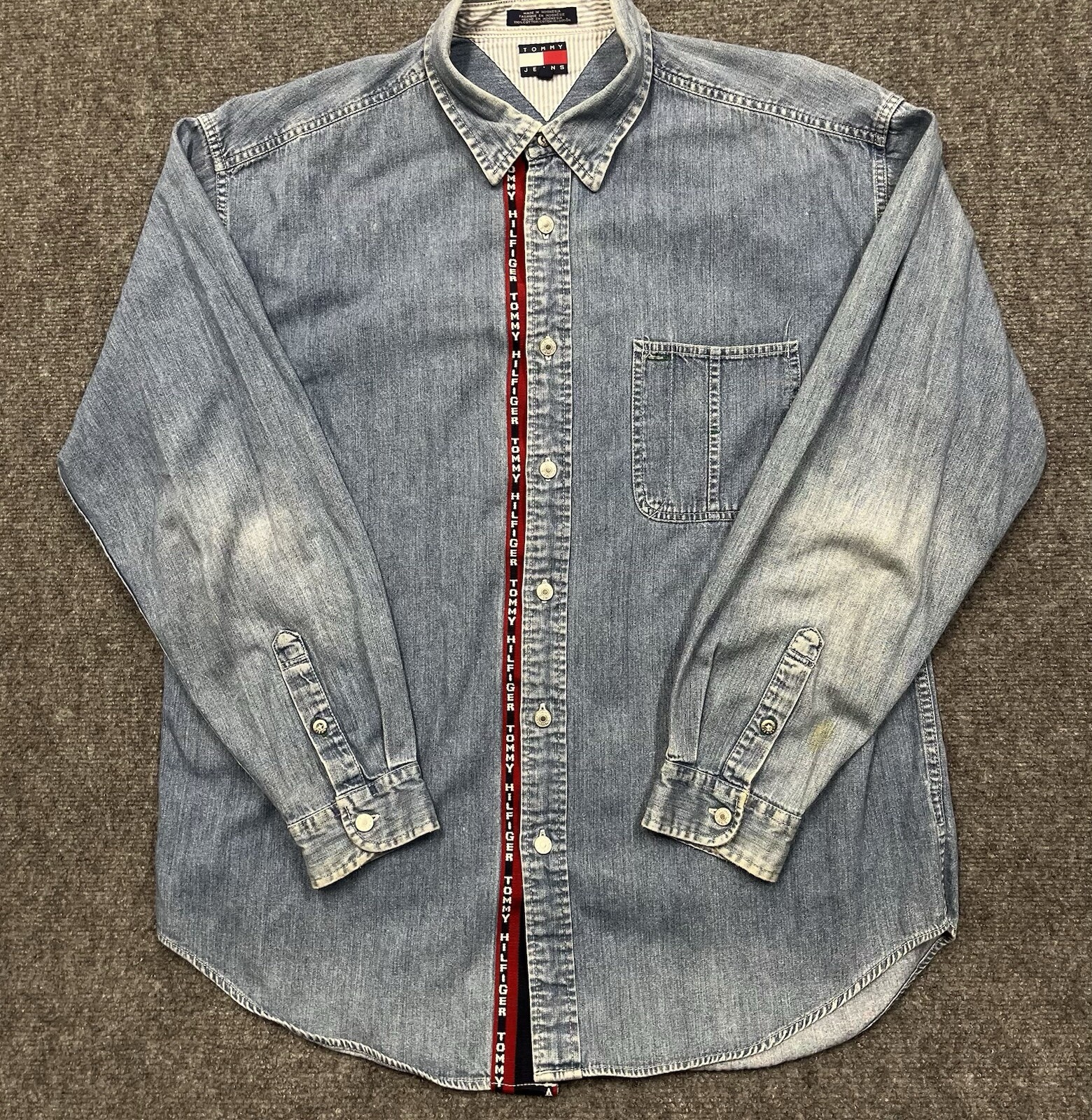 Vintage Tommy Hilfiger Denim Shirt Men XL Button Up Faded Blue Logo Front Pocket