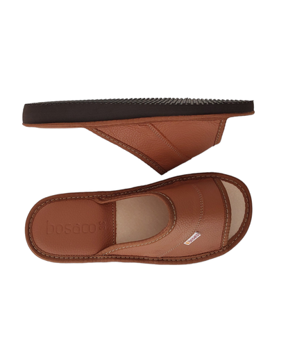 Open women's slippers made of natural, golden-brown grain leather - Picture 4 of 9