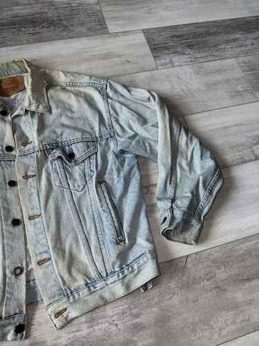 Vtg Levis Jacket Mens Medium Denim Jean Trucker Medium Wash Pockets Distressed - Picture 2 of 17