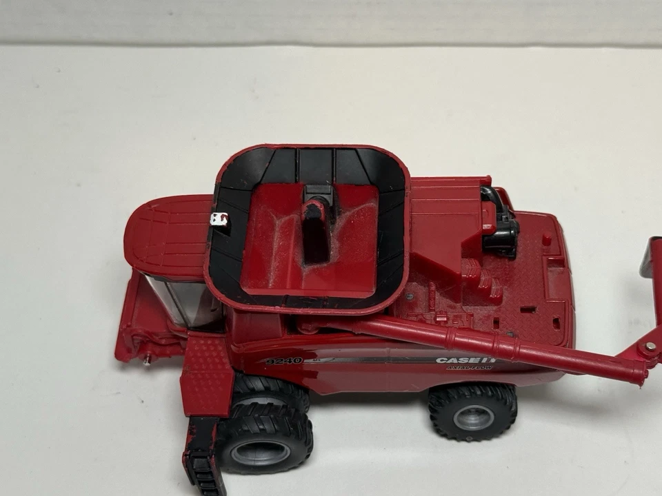 ERTL Prestige Collection 1/64 Case IH 9240 Axial Flow Combine Red EUC Clean - Image 2 of 4