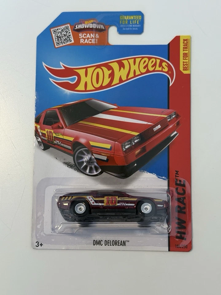 2015 Hot Wheels DMC DeLorean Super Treasure Hunt HW Race 184/250 Red w/Protector - Image 3 of 4