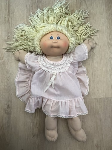 Vintage 1980’s Cabbage Patch Kids Doll /Blonde Hair / Original Set of 2 - Read