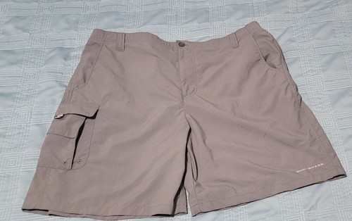 Columbia Shorts Mens XL PFG Omni Shade Cargo Performance Fishing Nylon Stretch