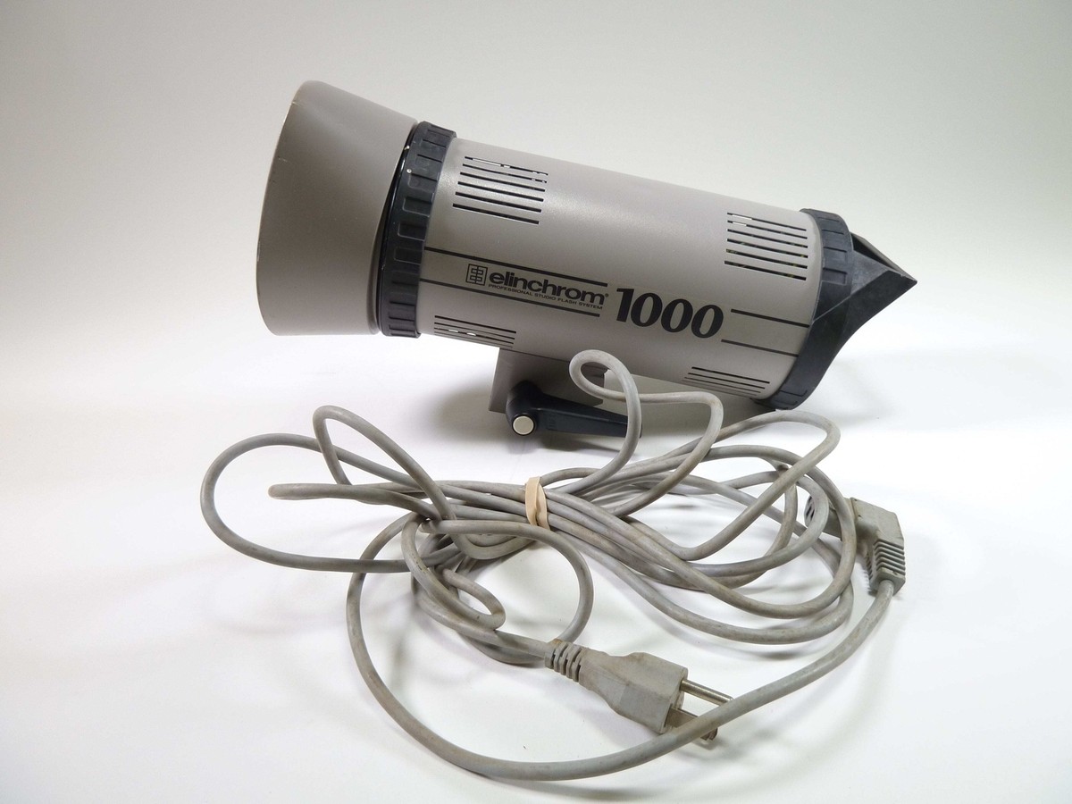 Elinchrom Proフラッシュヘッド 整ER3 Amazon.com : Elinchrom Three Off Camera Flash Kit (EL20941.1