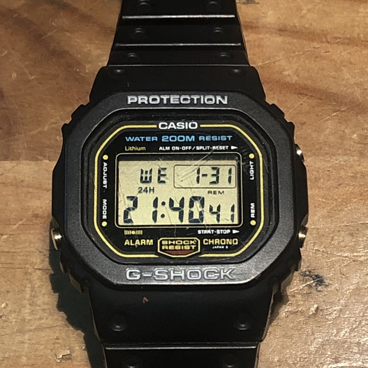 Casio G-Shock DW5600 Module 901 GOLD Rare Screw-back