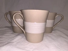 Pampered Chef 3 Mugs Beige & White Coffee Cup 12 oz