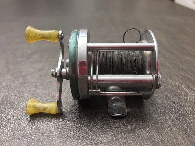 Модель катушки Shakespeare Marhoff 1964 GE с коробкой и руководством - Изображение 2 из 4