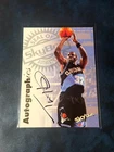 1997-98 Skybox Premium Autographics Tyrone Hill