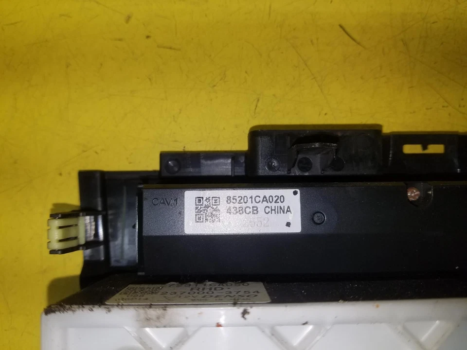 Toyota GT86 Heater A/C Air Con Controls 2012 SU00302091 - Image 2 of 4