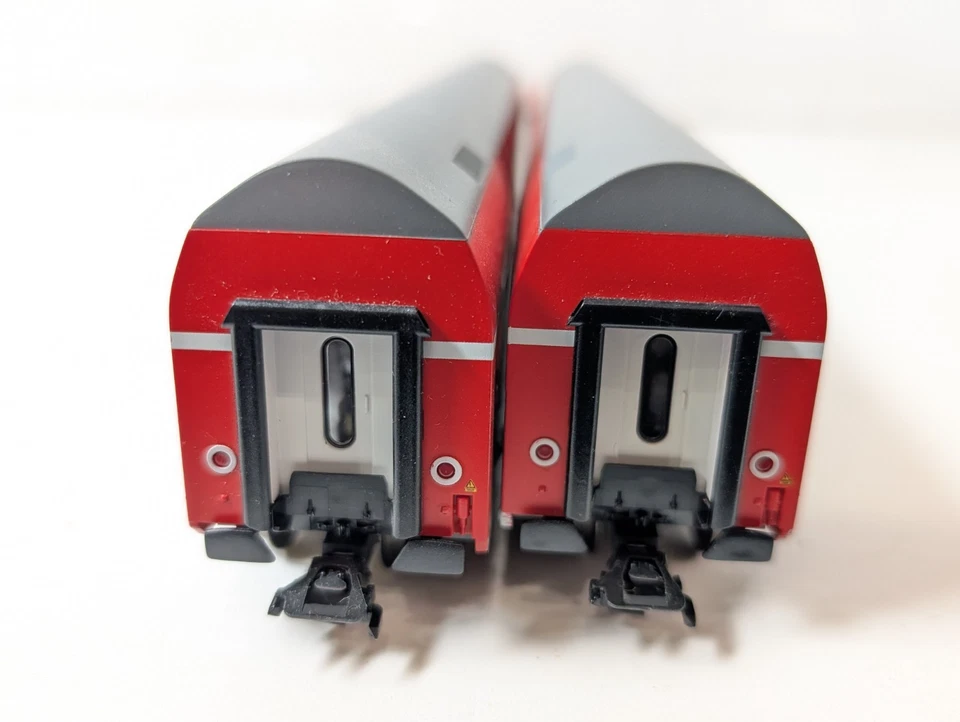 2x HO Gauge Trix DB Regio Double Decker Coaches-With Lights. - Image 4 of 4