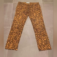 Chic Leopard Print Trousers