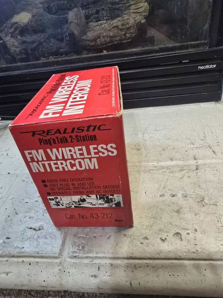 Realistic Plug N Talk Station Vintage Works - Image 3 of 4