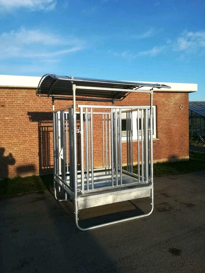 Raufe Futterraufe 1,5 x 1,5m 8 Fressplätze Sicherheitsfressgitter Dach - Bild 4 von 4