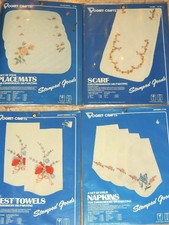 STAMPED EMBROIDERY SCARF GUEST TOWELS PLACEMATS NAPKINS VOGART LOT OF 4