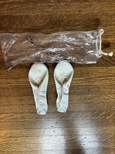 NIB LA STRADA child  s ballet slippers white size 13 1/2 D