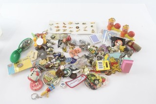 Childrens Pin Button Badges Keyrings Assorted Vintage Joblot 1kg