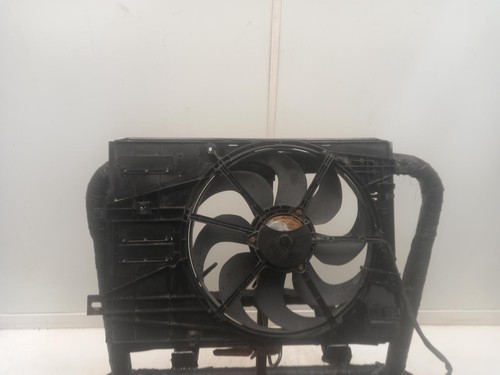 PEUGEOT 308 Radiator Cooling Fan 2013-2021 2.0L DW10FD (AHX) - Picture 4 of 7