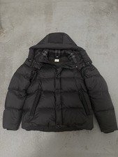 Burberry Puffer jacket (Small) M QUILTS & DOWN (detachable sleeves)