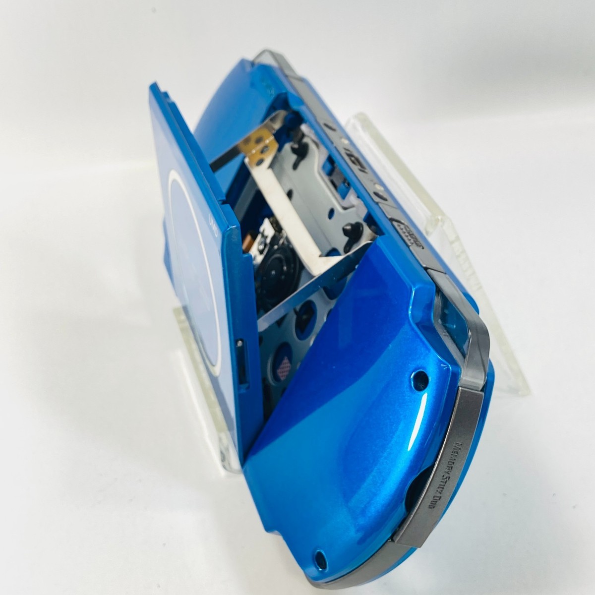 psp3000 美品 SONY PSP-3000 本体 メモリースティックDuo付(容量ランダム