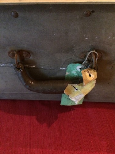 Vintage Wear Ever Aluminum, 1940's - 1950's, Product Sample Trunk - Picture 7 of 10