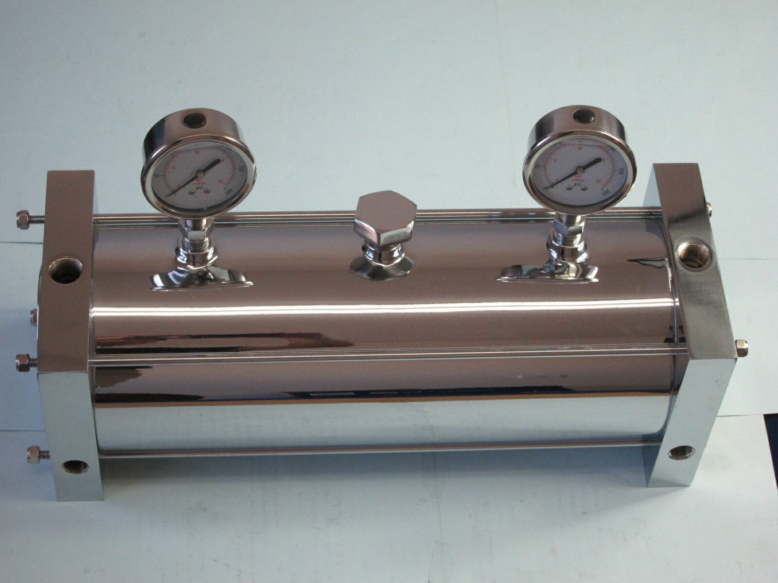 Lowrider Hydraulics gauge 300 psi & 3/8" adapter fits standard tank 3/8