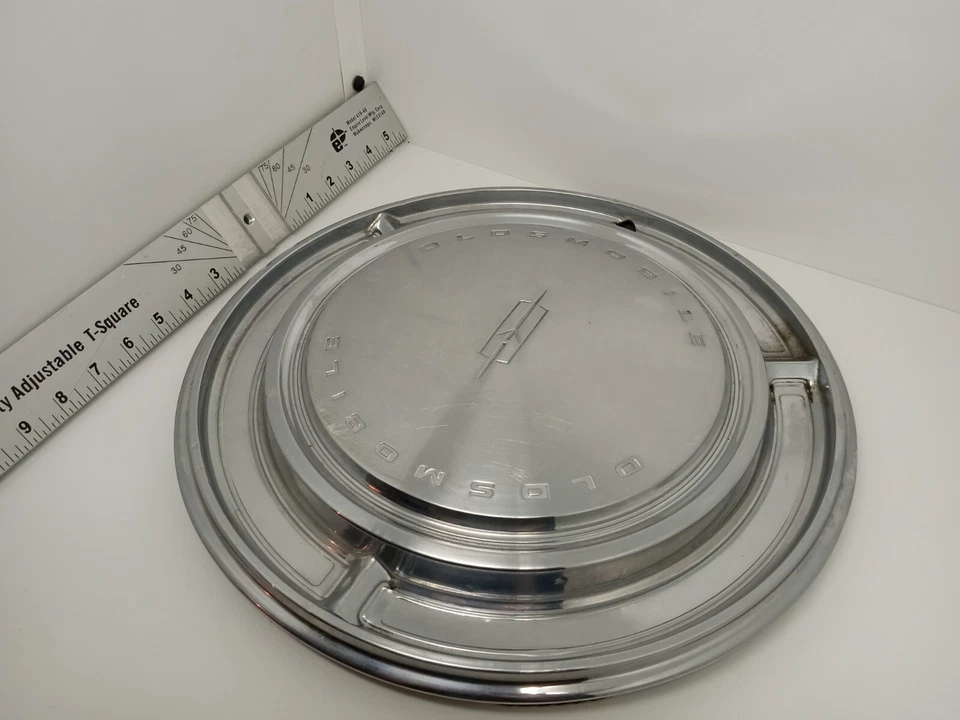 1969 Oldsmobile Custom Cruiser 88 98 Jetstar 15" Hubcap (1) Wheel Cover Vintage - Image 4 of 4