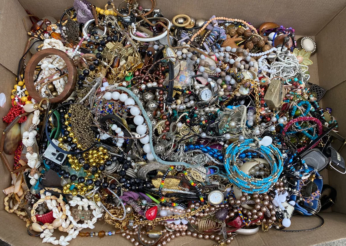 Ebay costume jewellery deals