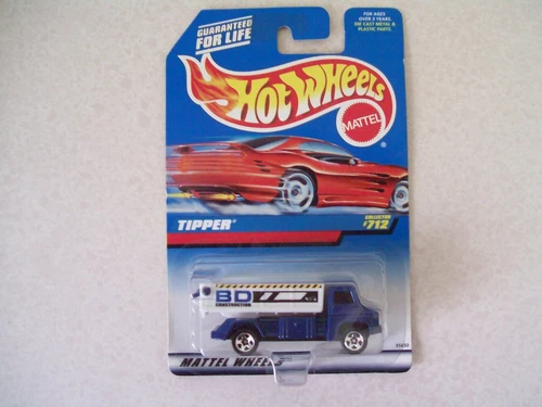 Vintage 1997 Hot Wheels Tipper dump truck in blue mint in card