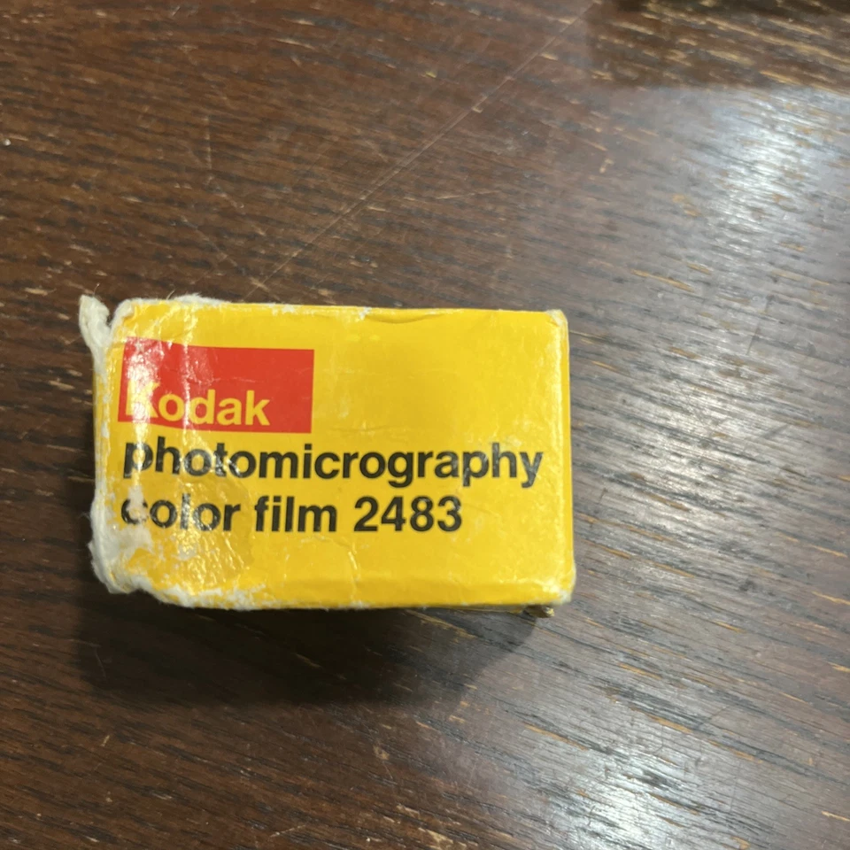 Kodak Photomicrography Color Film 2483 Daylight 35mm 36exp PCF 135-36 Expired - Image 3 of 4