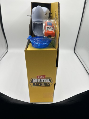 Zuru Metal Machines pista d'attacco per squali con camion pressofuso Wild Thing - Foto 6 di 6