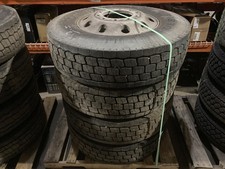 Pilot 22.5 Alum Tire And Rim 29575r22.5 Falken - Used