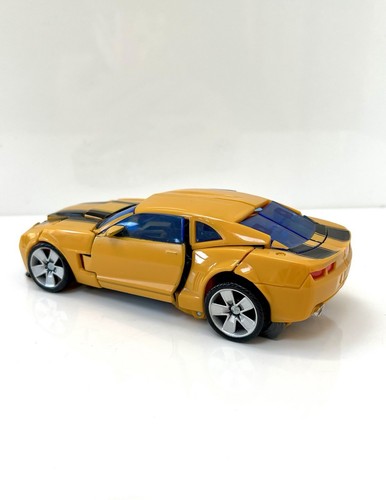Transformers Bumblebee Action Figure (2007) - Picture 3 of 5