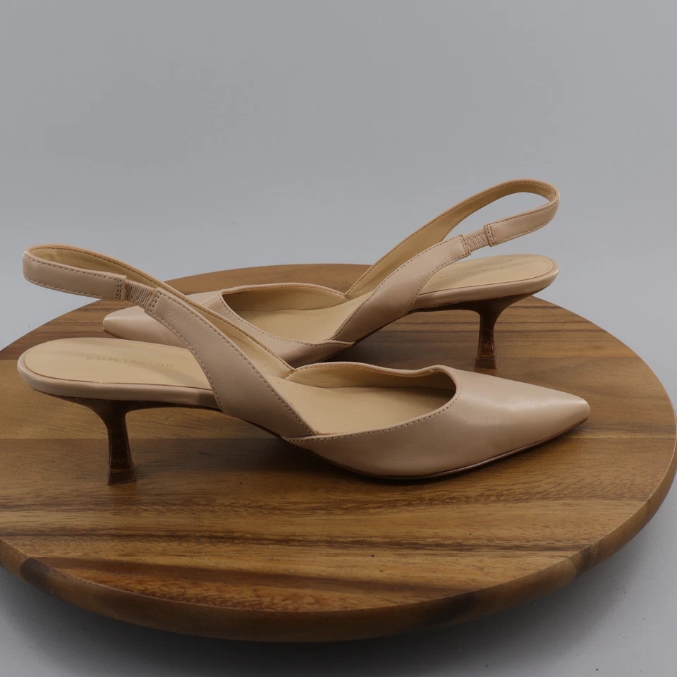 Zapatos de salón Ann Taylor de cuero con cordones de gatito talla 8M beige tostado punta en punta Foto 4 de 4