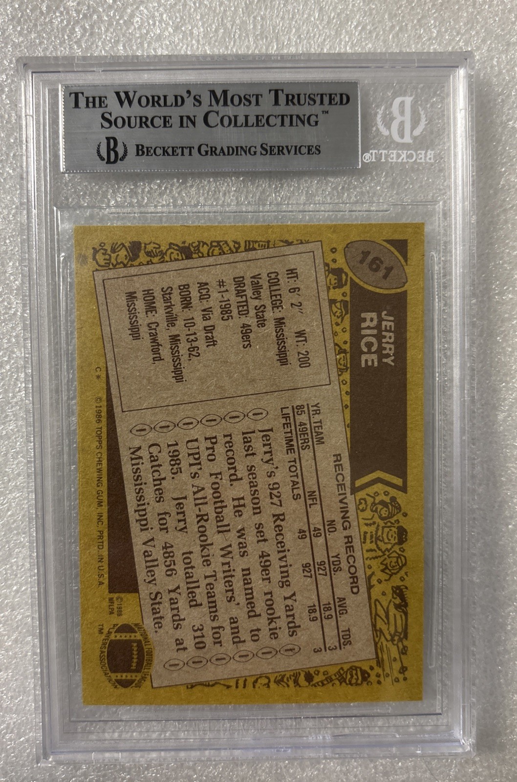 1986 Topps Football Jerry Rice #161 (RC) Rookie BGS 8.5 San Francisco 49ers view 2