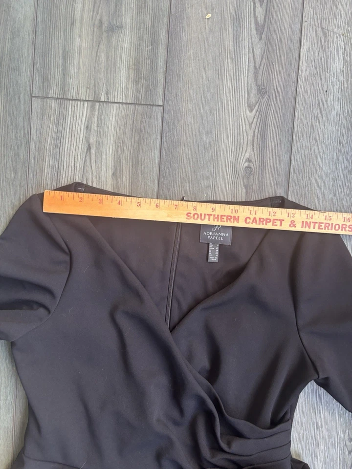 Mameluco negro para mujer Adrianna Papell con acento de flores cremallera trasera talla 8 Foto 4 de 4