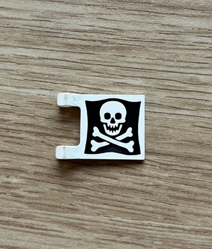 LEGO Pirates 2x2 Jolly Roger Flag - 2335 - Black & White Vintage - Picture 1 of 3