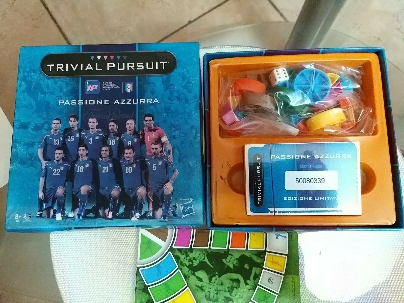 Hasbro Gaming Drop Trivia - Gioco Elettronico Da Tavolo In Francese, Ispirato A Trivial Pursuit, Per Famiglie E Ragazzi Dai 13 Anni